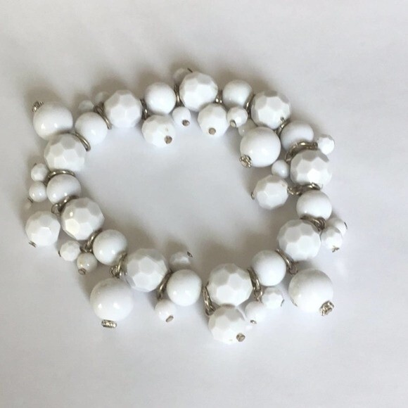 White Bead ChaCha Bracelet - Picture 2 of 2